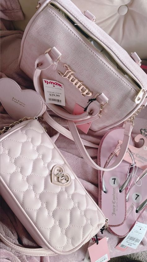 #juicycouture #pink #girly #girlyaesthetic #pinkaesthetictheme #pinkcore Pink Juicy Couture Aesthetic, Pink Girly Things Princesses, Romantizing Life Aesthetic Pink, Cute Purses Aesthetic Pink, Pink Girly Things Accessories, Pink Juicy Couture Bag, Pink Girly Whispers, Pink Lifestyle, Cozy Winter Outfits