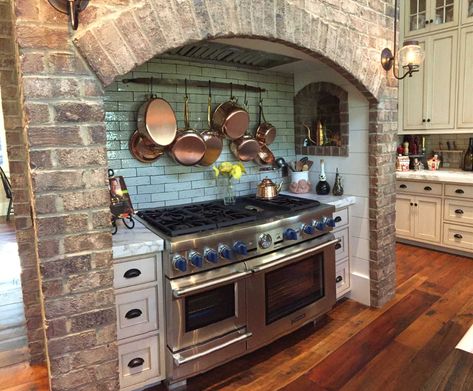 Inglenook Kitchen Range, Inglenook Kitchen, Stove Cove, Brick Stove, Cedar Farmhouse, Stove Wall, Dining Farmhouse, Old World Kitchens, Castle Rooms