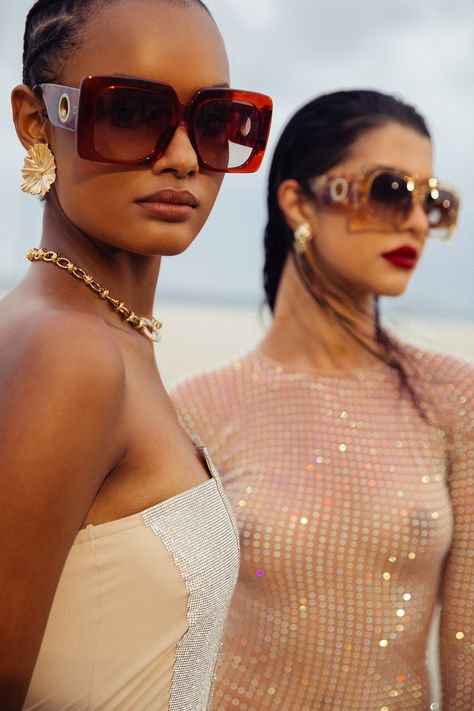 Linda Farrow's Fall eyewear is inspired by the vibrant and buzzing city of Rio de Janeiro. #LindaFarrow #POSTCARDSFROMRIO Linda Farrow Sunglasses, Sunset Gradient, 22 Carat Gold, Aviator Style, 2023 Collection, Linda Farrow, Fall 2023, Square Frames, Rio De Janeiro