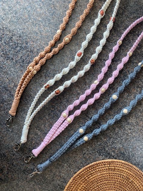 Looking for a stylish and sustainable way to keep your keys, ID badge, or pens within reach? Look no further than our handmade macrame lanyards! They are super comfortable to wear. Available in a variety of colours, these beautiful lanyards are decorated with natural wooden beads, With a metal clasp for easy attachment, these lanyards are perfect for anyone who wants to keep their important items close at hand. And with a range of colours to choose from, you're sure to find one that suits your s Macrame Lanyard Diy, Beaded Lanyards Diy, Macrame Lanyards, Accessories With Beads, Macrame Lanyard, Boho Style Accessories, Diy Lanyard, Custom Lanyards, Diy Bracelets Patterns