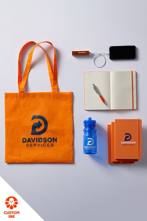 Leave a lasting impression with your logo on hundreds of items. Conference Welcome Kit, Branded Promotional Items, Corporate Merchandise Ideas, Company Merchandise Ideas, Company Gifts Business, Corporate Promotional Items, Promotional Items Marketing, Corporate Swag, Business Promotional Gifts