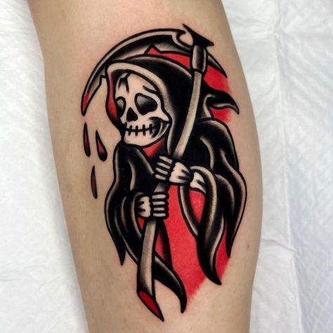 American Traditional Skull Tattoo, Flash Art Tattoos, Dark Feminine Tattoos, Rip Tattoos For Mom, Traditional Tattoo Drawings, Pizza Tattoo, Feminine Skull Tattoos, Traditional Tattoo Flash Art, Traditional Tattoo Inspiration