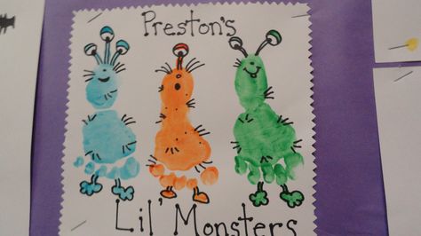 Foot Print monsters/aliens - Candra Faulkner Monster Feet Craft, Monster Footprint Art, Juniper Crafts, Monster Footprint, Baby Footprint Crafts, Baby Halloween Pumpkin, Infant Art, Print Crafts, Footprint Craft