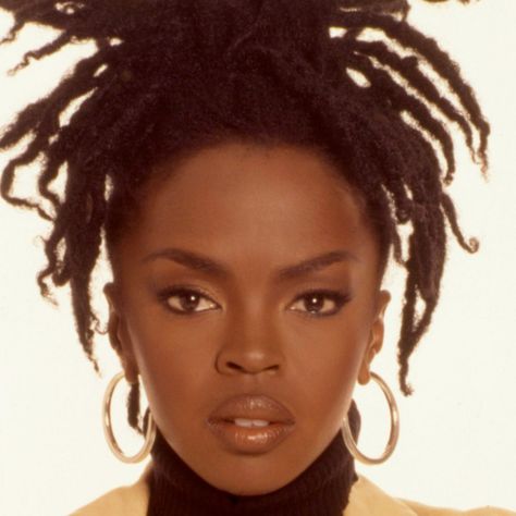 Retired Neo Soul Singer Lauryn Hill Lauryn Hill Makeup, Infj Eyes, Lauryn Hill Portrait, Laurin Hill, Lauryn Hill Aesthetic, Lauryn Hill 90s, Neo Soul Aesthetic, Ms Lauryn Hill, Loc Ideas