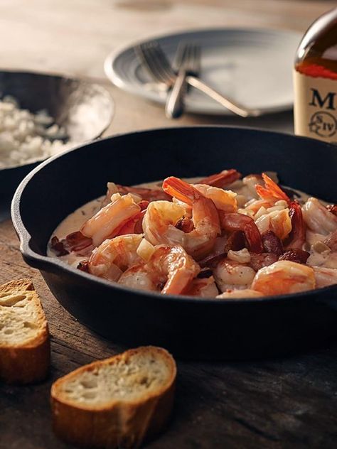 Maker's Mark Food - Bourbon Shrimp and Toast Bourbon Shrimp, Cooking With Bourbon, Glazed Shrimp, Bourbon Recipes, Mix Drinks, Salt Water Fish, Southern Cuisine, Kentucky Bourbon, Food Seafood