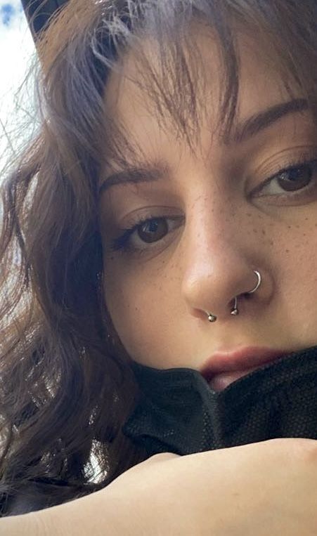 Septum And Left Nose Piercing, Septum Piercing Curly Hair, Septum With Nose Ring, Bangs And Septum Piercing, Septum Piercing On Different Noses, Nose Piercing Curly Hair, Nose Piercings And Septum, Cool Piercings Nose, Nose Hoop And Septum