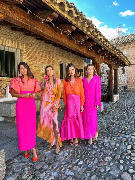 San Miguel De Allende Wedding Guest Outfit, Maximalist Wedding Guest Outfit, Bold And Chic Wedding Guest, Bright Wedding Guest Outfit, Bright Formal Dress, Italian Chique Dresscode, Colourful Wedding Guest Outfit, Palm Springs Wedding Guest Attire, Festival Wedding Outfit Guest