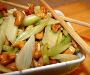 Celery And Cashew Stir Fry, Celery And Onion Recipe, Asian Celery Recipes, Chinese Celery Recipes, Celery Stir Fry Recipes, Cashew Celery, Dinners Gluten Free, Chinese Celery, Asian Sides