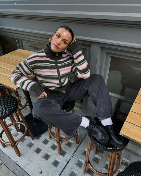 Autumn Attire @collegium Turtle Neck Jumper Outfit, Turtle Neck Sweatshirt Outfit, Layered Sweatshirt Outfit, Pull Over Outfits, Sweater Aesthetic Outfit, Sweater Outfits Black Women, Turtle Neck Layering Outfit, Argyle Sweater Outfit, Turtle Neck Outfit