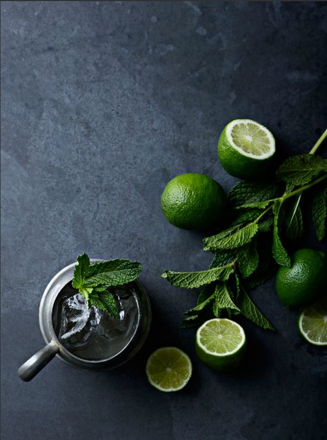 Limes... Food Photography Fruit, Dark Food Photography, Cocktail Photography, Fruit Shop, Food Photography Tips, Fruit Photography, Festive Drinks, Food Backgrounds, Greens Recipe