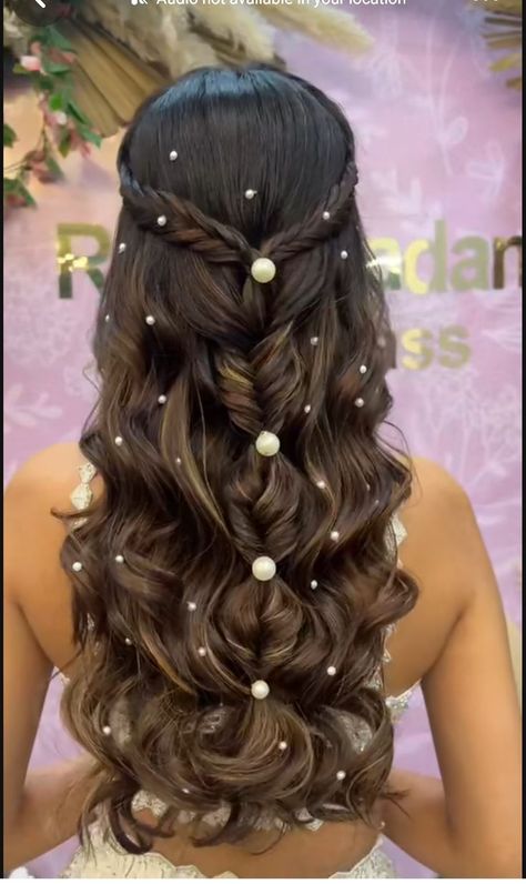 Hairstyles For Choli, Quensenara Ideas, Party Hairstyles For Long Hair, Sweet 16 Hairstyles, Engagement Hairstyles, Wedding Hair Up, Easy Hairstyles For Thick Hair, Bridal Hair Buns, Quince Hairstyles