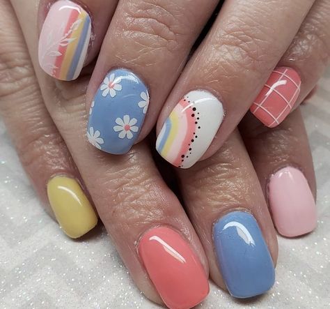 Preschool Teacher Nails, Nails Ideas Rainbow, Simple Bright Nails, Teacher Nail Ideas, Bridgerton Nails Ideas, Mothers Day Nails, Pastel Nail Ideas, Mickey Nails, Rainbow Nail Art