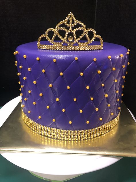 Quilted cake Quilted Cake, Princess Cake, Sweet Treats, Birthday Cake, Crown Jewelry, Birthday Party, Cake, Birthday, Blue