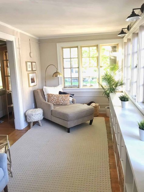 Narrow Sunroom, Sunroom Office, Ideas Terraza, Small Sunroom, 4 Season Room, Four Seasons Room, Sunroom Addition, Three Season Room, Sunroom Decorating