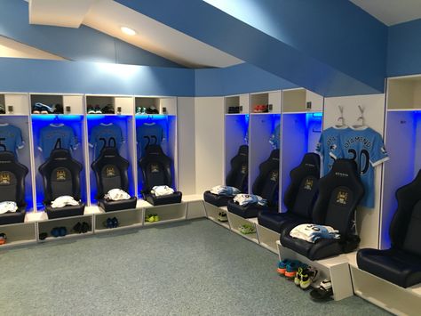 Football Changing Room, Podium Design, Football Ideas, Gym Room, Changing Room, Man City, Locker Room, Flagship Store, Boy's Bedroom