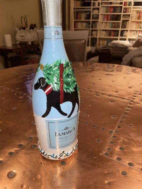 La Marca Prosecco with a black lab painted in acrylic Custom Champagne Bottle, Hand Painted Wine Bottles, Hand Painted Bottles, Painted Bottle, Hobbies To Try, Painted Wine Bottles, Christmas On A Budget, Coastal Christmas, Champagne Bottles