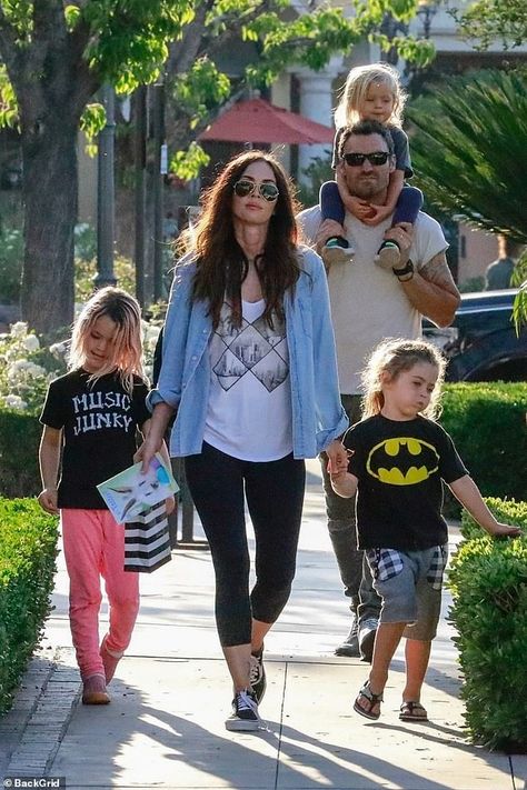 Megan Fox and husband Brian Austin Green enjoy a family outing in Los Angeles | Daily Mail Online Family Outing Outfit, Megan Fox Kids, Celebrity Mom Style, Meghan Fox, Megan Fox Outfits, Megan Fox Style, Casual Maternity Outfits, Casual Mom Style, Megan Denise Fox