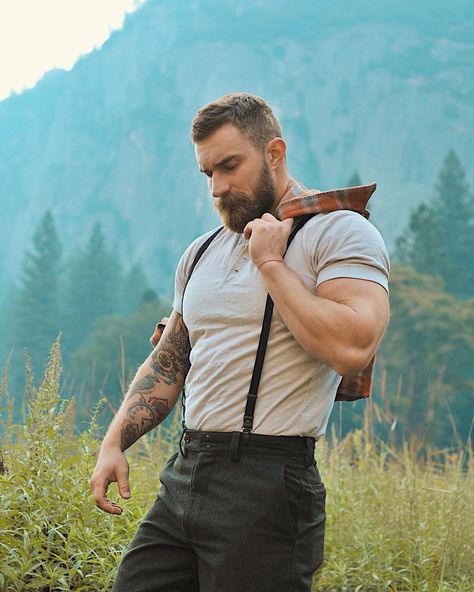 Alexander Abramov on Instagram: from #Uncovered Vol.4 Woodsman - preorder available on my website Summer Slasher, Burly Men, Scruffy Men, Beard Tattoo, Beard Styles For Men, Bear Men, Lumberjack, Big Men, Beard Styles