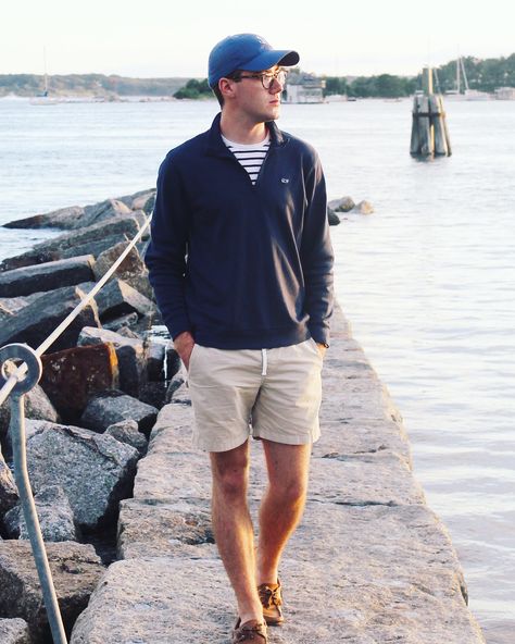 Nantucket Mens Fashion, Masc Preppy Outfits, Mens Vineyard Outfit, Cape Cod Mens Style, East Coast Mens Fashion, Coastal Mens Fashion, Nautical Fashion Men, Southern Mens Style, Jcrew Mens Style