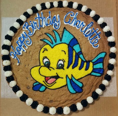 Flounder from Little Mermaid cookie cake. Disney Cookie Cake, Mermaid Cookie Cake, Flounder Cake, Flamingo Land, Mermaid Cookie, Message Cookies, Giant Cookies, Large Cookies, Mermaid Cookies