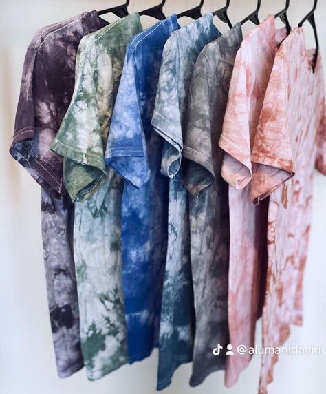 Life is too serous to wear boring clothes, Hurry hurry place your orders now!!!📦🛍️😊 ☎️+260976694556 We deliver!!🚚📦 #alumaniclothing #stayclassy #beunique #tiedyefashion Tie Dye Techniques Shirts, Neutral Tie Dye, Tie Die Shirts, Tie Dye Crewneck, Diy Tie Dye Shirts, Tie Dye Tshirt, Tie Dye Crafts, Tie Dye Fashion, How To Tie Dye