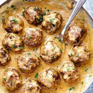 Best Swedish Meatball Recipe, Best Swedish Meatballs, Turkey Gravy From Drippings, Seasoned Green Beans, Swedish Meatballs Easy, Swedish Meatballs, Minced Meat, Meatball Recipes, Food Trucks