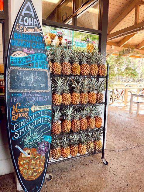 Surf Shack Restaurant, Hawaii Bar Ideas, Hawaiian Surf Shack, Smoothie Shack Aesthetic, Beach Themed Coffee Shop, Surf Shop Decor, Surf Cafe Interior, Surf Bar Design, Surf Shop Interior Design