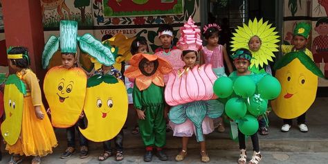 Students of Nazareth Preschool in Chatra held a fancy dress competition where they dressed as fruits and flowers. Save Environment Fancy Dress Ideas, Fruit Fancy Dress Competition, Vegetable Fancy Dress For Kids, Fancy Dress Fruits For Kids, Fancy Dress Competition Ideas For Kids Girl, Fancy Dress Competition, Fancy Dress, Pluto The Dog, Flowers