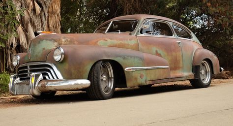 ICON's Derelict Oldsmobile Perfectly Combines Old And New Custom Rat Rods, Vintage Hot Rod, Chevy Van, Exclusive Cars, Car Inspiration, Fairy Aesthetic, Hot Rods Cars, Classic Cars Trucks, Rat Rod