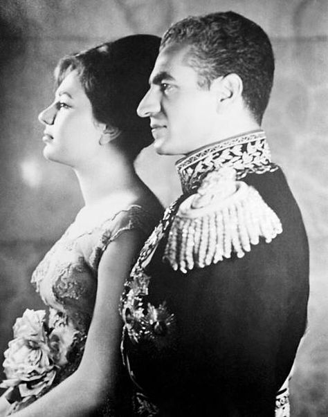 Mohamed Reza Pahlavi, Mohammad Rezā Shāh, Shah Of Iran, Farah Pahlavi, Reza Pahlavi, Persian Princess, King Of Persia, Pahlavi Dynasty, Farah Diba