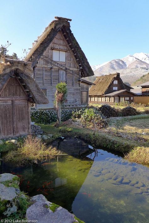 https://flic.kr/p/dSi5QC | Gassho-zukuri farmhouses, Ogimachi, Shirakawa-go | The story behind this and other pictures can be found over on my photo blog here: blog.mortalcoil.com/2013/02/12/japan-kyoto-and-takayama/ Gassho Zukuri, Shirakawa Go, Japan Kyoto, Takayama, Building Techniques, Photo Blog, Woodblock Print, Free Wallpaper, Blog Photo