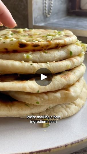 2 Ingredient Naan, Tictoc Recipes, Naan Bread Recipe, Dutch Babies, Naan Flatbread, Easy Flatbread, Recipe Hacks, Fast Cooking, Flat Breads