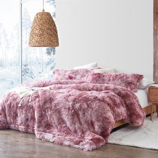 Fun Bedding, Oversized King Comforter, Oversized Comforter, Raspberry Cupcakes, Glam Aesthetic, Twin Xl Comforter, Bedding Essentials, Queen Comforter Sets, Bedding Stores