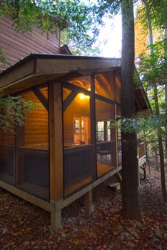 I'll take this screened room and hot tub please! Tub Enclosures Ideas, Backyard Hot Tub Ideas, Backyard Hot Tub, Hot Tub Ideas, Hot Tub Privacy, Screened In Porch Diy, Hot Tub Landscaping, Hot Tub Room, Tub Enclosures