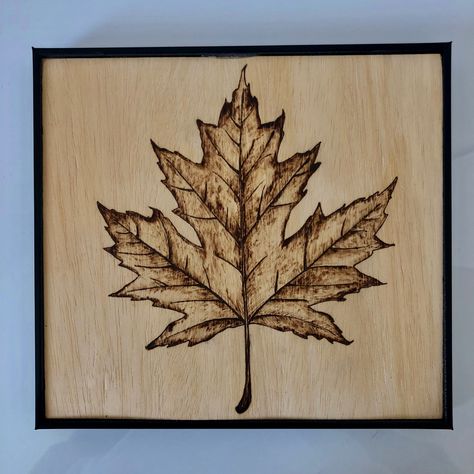 Pyrography Leaves, Pyrography Art Woodburning, Pyrography Designs, Wood Burn Designs, Pyrography Patterns, Woodburning Projects, Pyrography Art, Wood Burning Crafts, Wood Burning Art