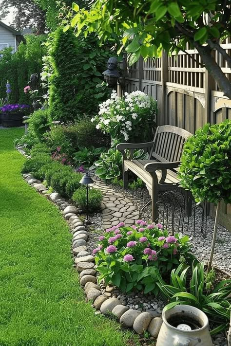 30+ Small Backyard Ideas on A Budget (Beautiful Layout) Side Yard Landscaping, نباتات منزلية, Small Backyard Gardens, Rock Garden Landscaping, Diy Backyard Landscaping, Have Inspiration, Garden Yard Ideas, Backyard Garden Design, Outdoor Decor Backyard