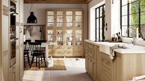 Find out about VEDHAMN oak kitchen fronts - IKEA Ikea Metod Kitchen, Ikea Kitchen Planner, Corner Base Cabinet, Kitchen Appliances Design, Kitchen Planner, Veneer Panels, Shaker Style Kitchens, Glass Panel Door, Oak Kitchen