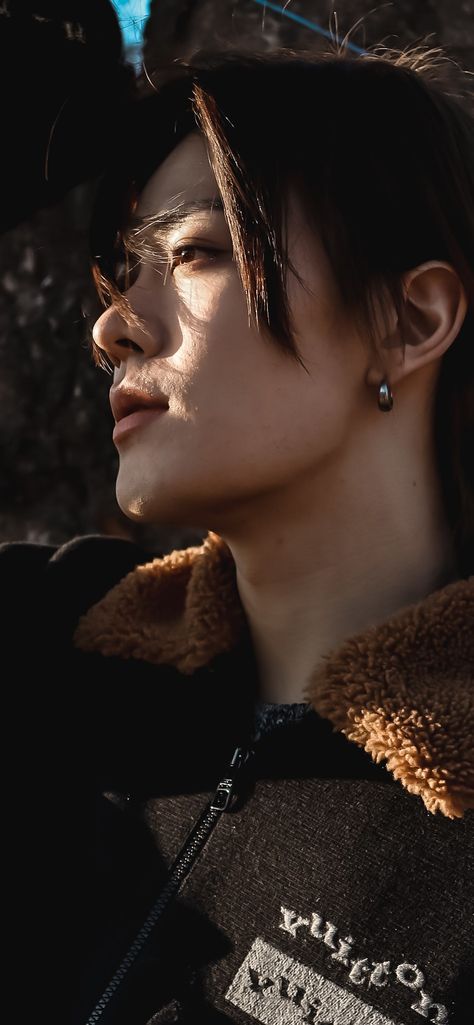 Nct Yuta Wallpaper, Yuta Nct Wallpaper, Yuta Wallpaper, Wayv Wallpapers, Yuta Oppa, Smile Icon, Asian Men Fashion, Yuta Nakamoto, Yuta Nct