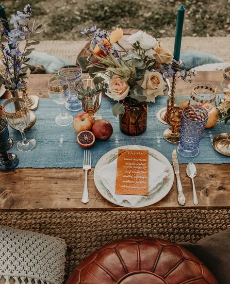 Western Wedding Reception, Fall Bridal Shower Decorations, Rustic Arrangements, Fiesta Bridal Shower, Dinner Decor, Wedding Reception Ideas, Eclectic Wedding, Boho Inspiration, Fall Bridal Shower