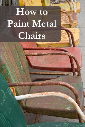 How to Paint Metal (and rusted!) chairs. Products, technique, process, etc... I love this! Khaleesi Wallpaper, Painted Metal Chairs, Old Metal Chairs, How To Paint Metal, Paint Metal, Old Chairs, Old Chair, Redo Furniture, Metal Chairs