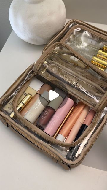 Ashlan on Instagram: "Packing pt.1🪐comment “shop” for links to my Amazon makeup bag + toiletries!   Pack my makeup bag with me for Europe!!! Pt. 1 out of 4 packing videos coming this week. 🤍🤍  #amazonmakeupbag #packwithmeeurope #packmymakeupbag #packwithme #packmymakeupbagwithme #packingasmr" Packing Videos, Amazon Makeup, My Makeup Bag, Pack With Me, Show Makeup, Travel Makeup Bag, Post Grad, Personal Organization, Makeup Bag Organization