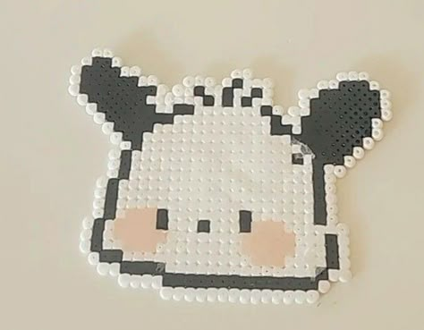 Sanrio Pearl Beads, Black And White Perler Bead Patterns, Ironing Beads, Hama Art, Fuse Bead Patterns, Hama Beads Design, Diy Perler Bead Crafts, Melty Beads, Diy Perler Beads