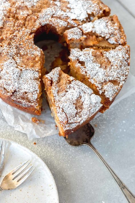 It's a fall dessert that you are sure to devour! Jewish apple cake is a dense cake filled with apples. #dessert #cake #apple #recipe #Jewish apple Jewish Apple Cake, Dense Cake, Hanukkah Desserts, Cake Recipes For Beginners, Cake Apple, Apple Desserts Easy, Oh Sweet Basil, Apple Recipe, Cake Recipes From Scratch