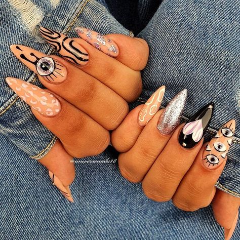 Third Eye Nails, Easter Nails Short, Racing Nails, Cute Easter Nails, Beach Nails Art, Tomorrowland Outfit, Mix Match Nails, Abstract Tattoo Ideas, Evil Eye Nails