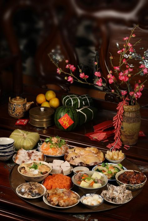 Vietnamese Tet Food, Vietnamese New Year Food, Tet Food, Vietnamese Culture Aesthetic, Aesthetic Vietnamese Food, Tet Holiday, Relax Lifestyle, Lime Powder, Weeping Fig