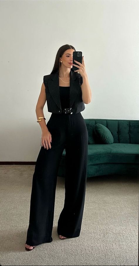 Formal Attire For Graduation, Semi Formal Gala Outfits For Women, Civil Wedding Guest Outfit, Black Semi Formal Outfits For Women, Black Corporate Outfit, Outfits For Theatre Night, Outfit Fiesta Casual, Outfit Curvy Elegante, Semiformal Outfit Mujer