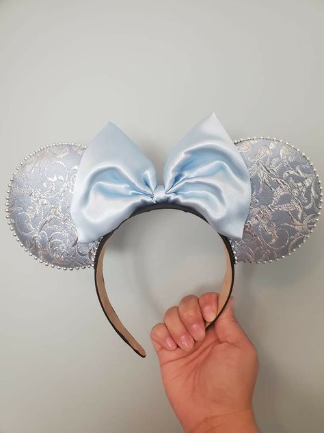 Cinderella Ears, Mini Mouse Ears, Diy Mickey Ears, Disney World Outfits, Disney Moana, Mini Mouse, Disneyland Trip, Minnie Mouse Ears, Disney Ears