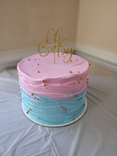 Gender reveal cake Twin Gender Reveal Cake, Gender Reveal Cake Simple, Gender Reveal Ideas Indoor, Gender Reveal Cake Ideas Simple, Simple Gender Reveal Cake, Pink Blue Cake, Gender Cake, Gender Reveal Cakes, Baby Shower Gender Reveal Cake