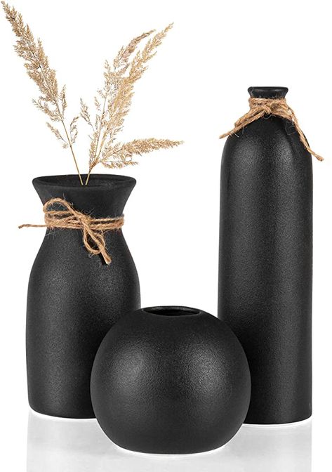 Crutello Ceramic Vase Set - 3 Black Textured Vases - Rustic Vase Set, Perfect Home Decor for Mantles, Bookshelves, Tables, Entryways : Amazon.ca: Home Textured Vases, Vase Noir, Bulb Vase, Rustic Vase, Ideas Casa, Black Vase, Holding Flowers, Ceramic Vases, Vase Set