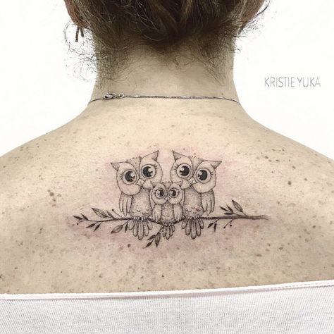 Mother And Son Owl Tattoo Ideas, Owl Mother Daughter Tattoo, Owl Family Tattoo For Women, Husband And Wife Owl Tattoo, Mandala Back Tattoo, Artemis Tattoo, Cute Girl Tattoos, Thumb Tattoos, Tattoo Over Scar